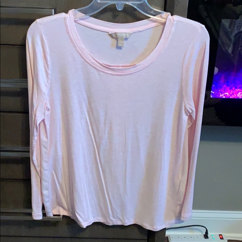 Long sleeve lightweight pink shirt